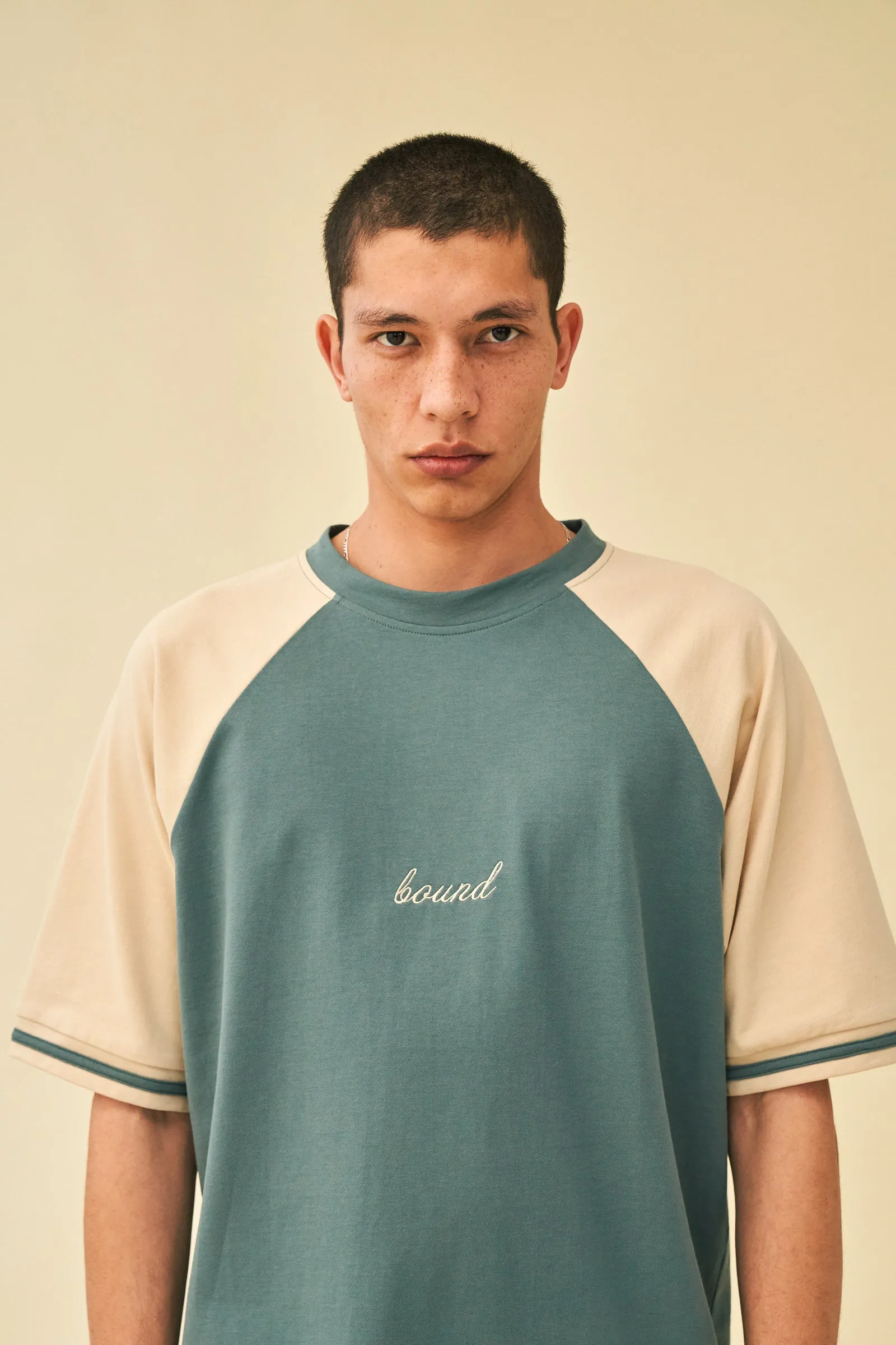 bound 'Retro Raglan' Tee - Pine / Sand