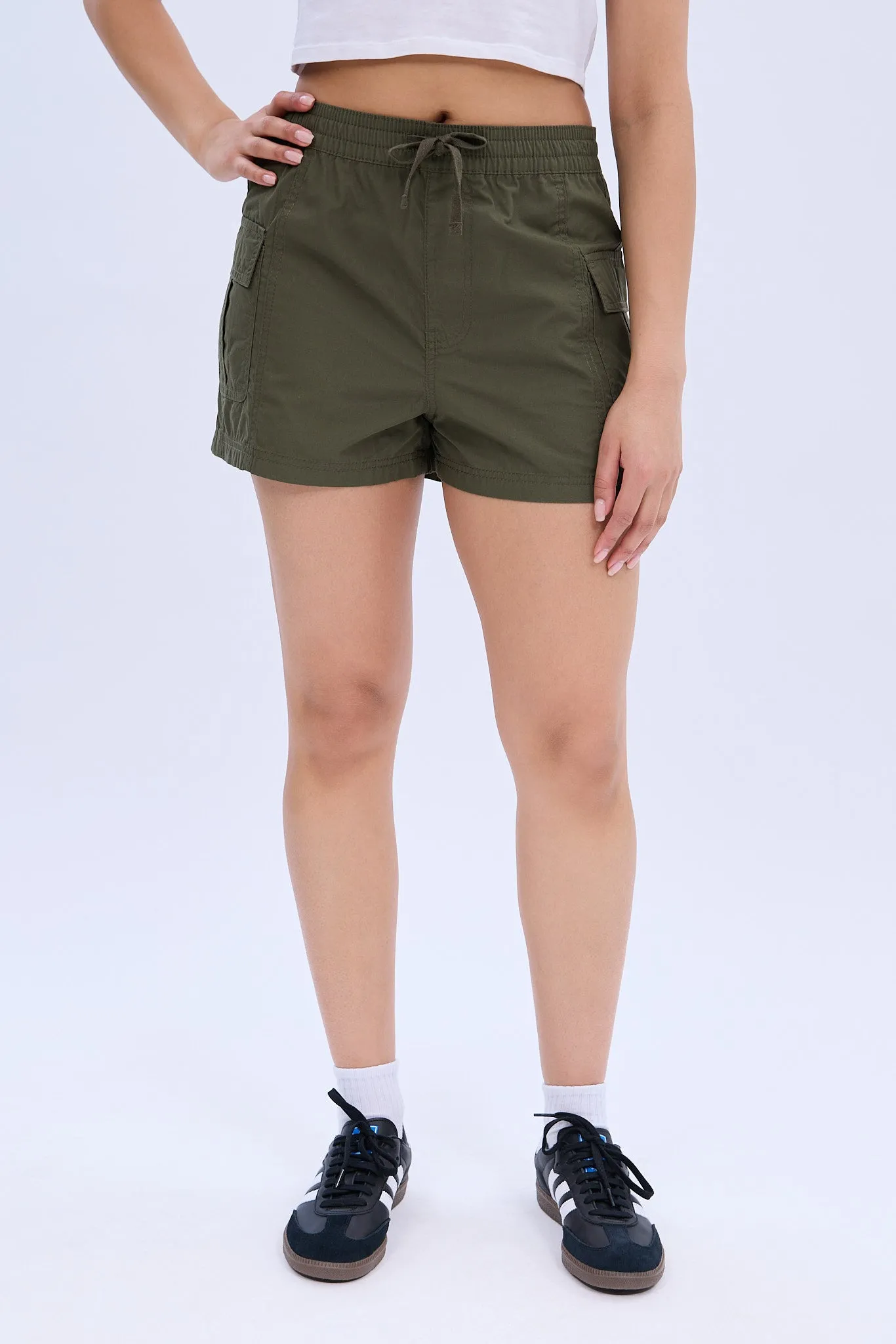 Mid Rise Cargo Poplin Short