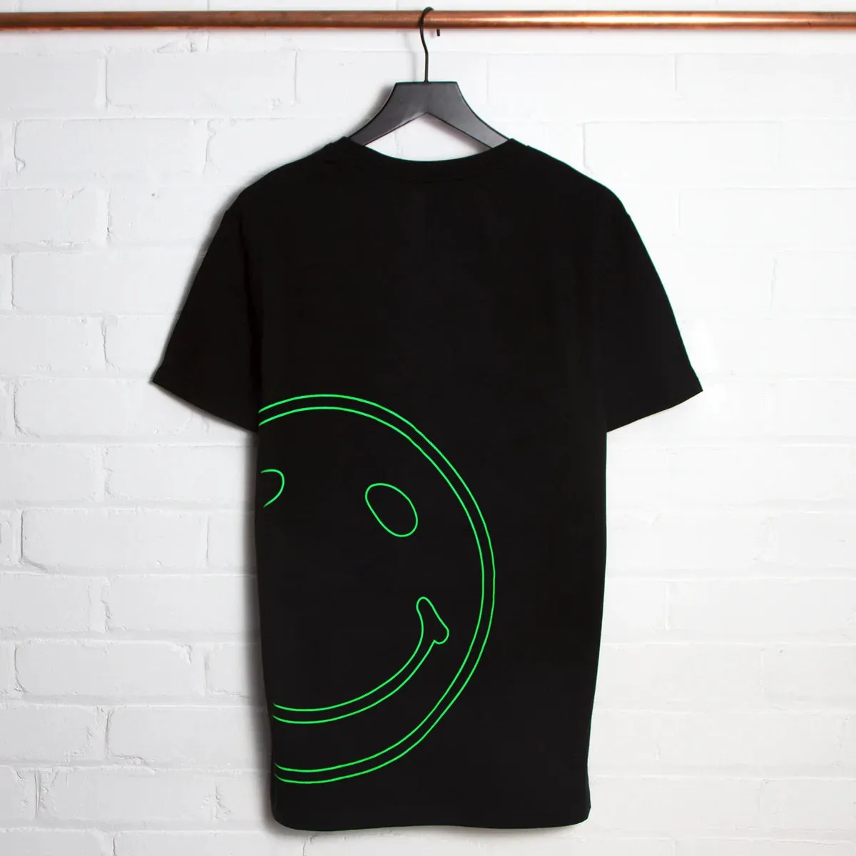 Neon Outline Side Smiley - Tshirt - Black