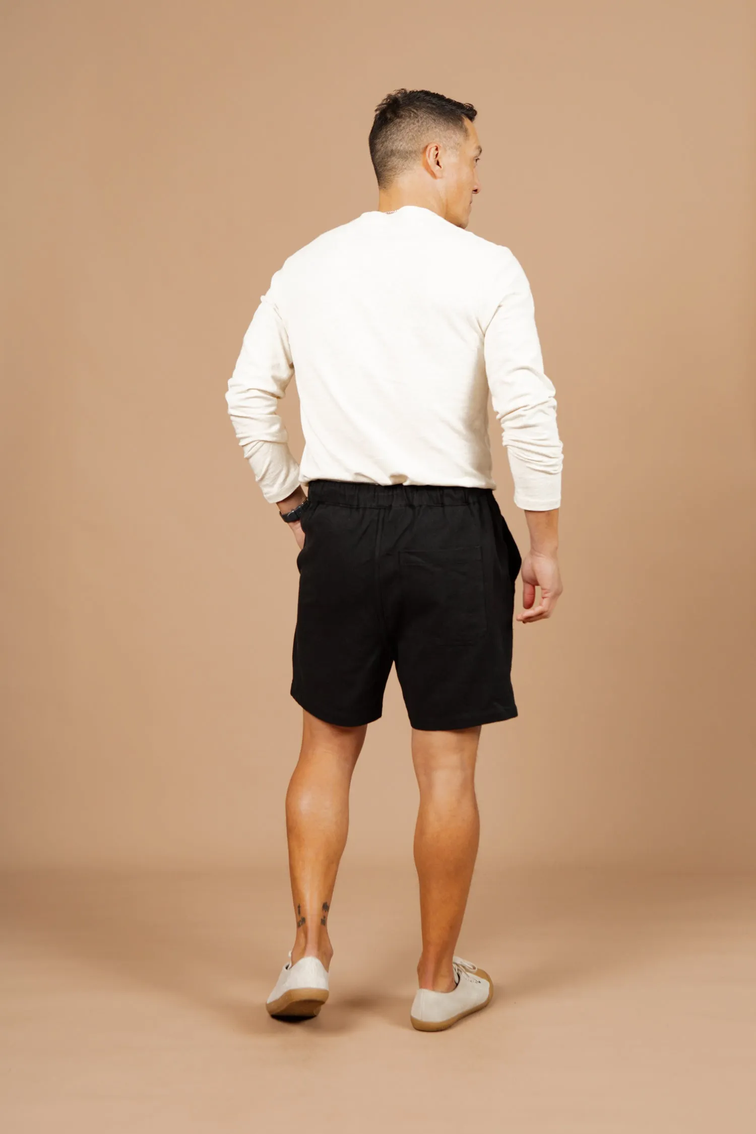 Noah Short / Black